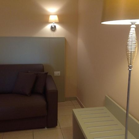 Hotel Valemare Тропеа Екстериор снимка